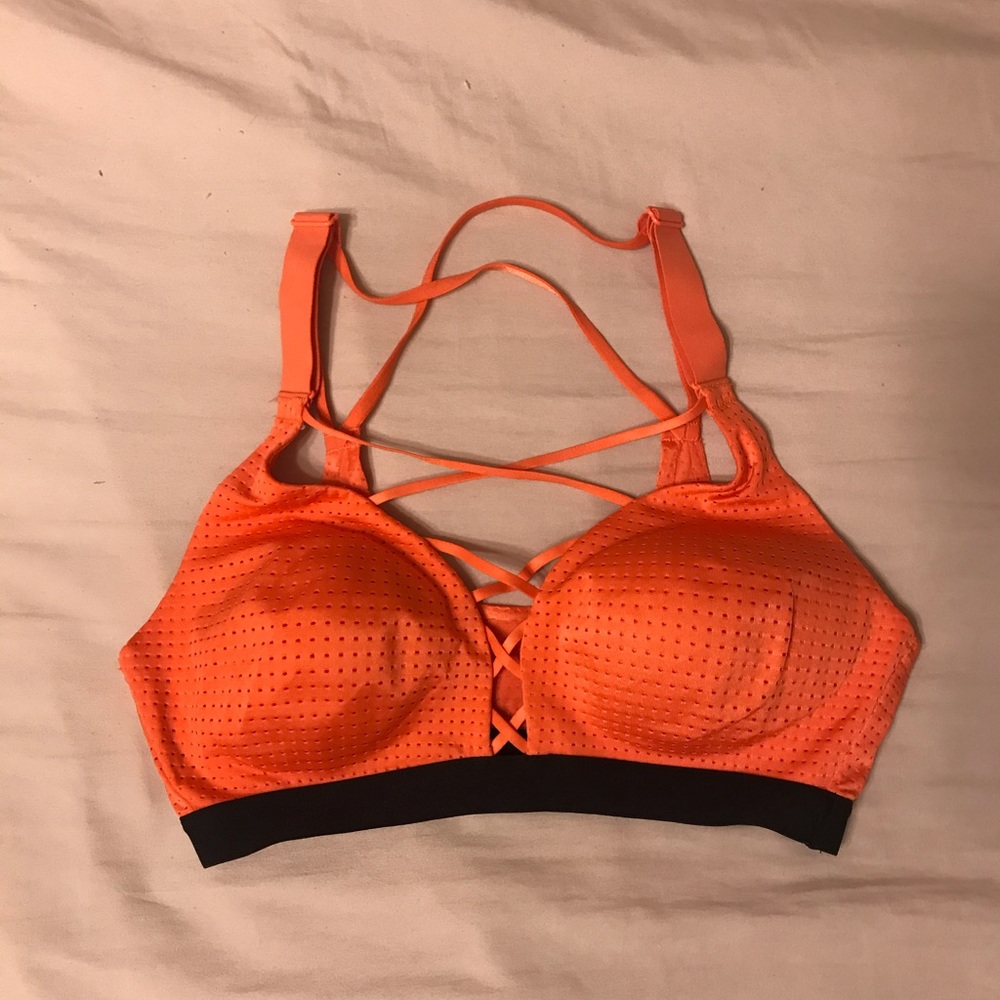 Victoria Sport coral bra
